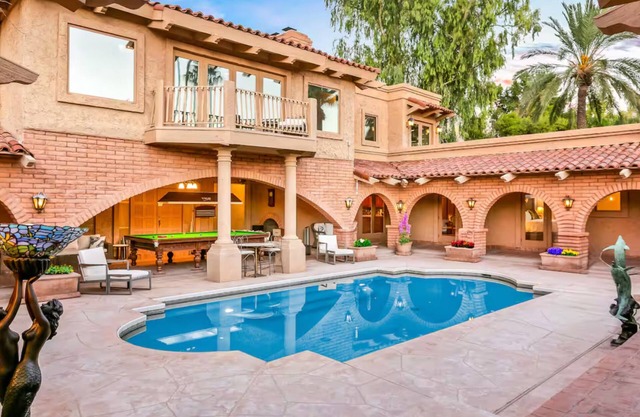 Ritz-Carlton Golf Villa | Sleeps 16+ | 5 Bedroooms/5 Baths