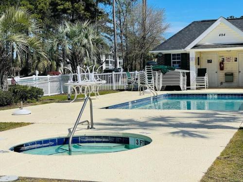 River Oaks Golf & Tennis Resort