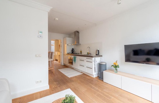 Riverbridge Suite - Historic Center Canal District