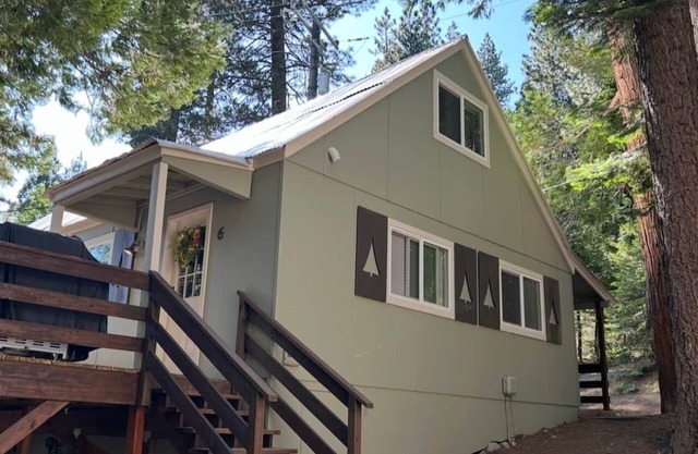 Rivers Resort Cabin #6