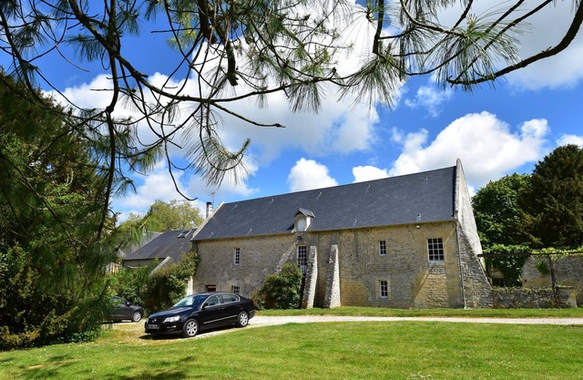 Riverside Retreat in Lantheuil