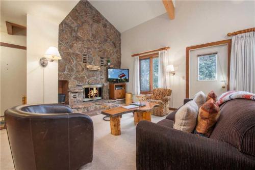 RMR: Rendezvous A5 Condo in Teton Village