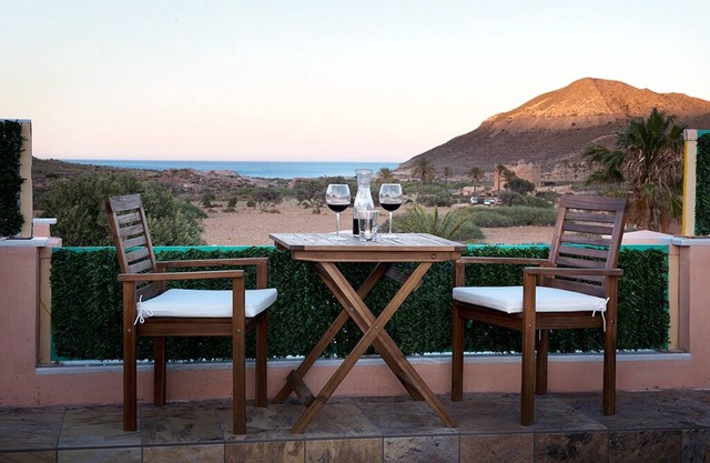 Road to the Playazo de Rodalquilar. Pets are welcome. Terrace, beautiful views