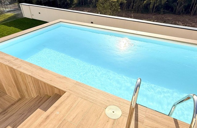 Rocafort apartment, with swimming pool, meters from the beach