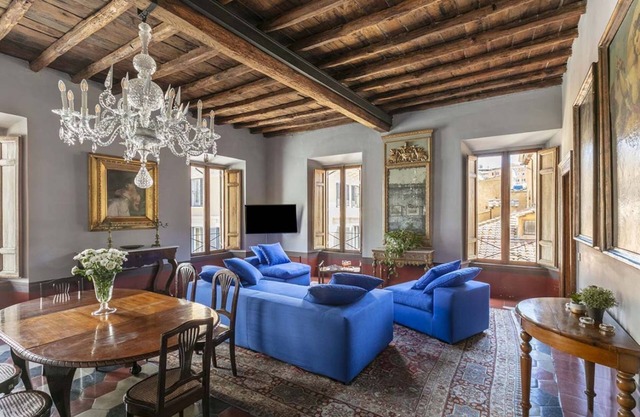 ROMAC Leone IV Luxury 4 bdr near the Spanish Steps