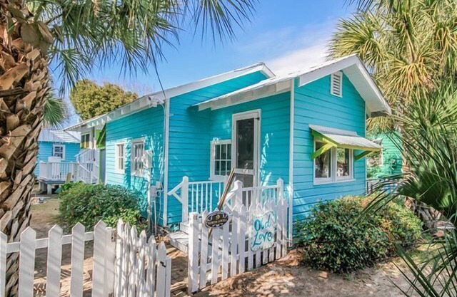 Romantic 1930s Vintage Beach Cottage Steps to Beach by Tybee Cottages