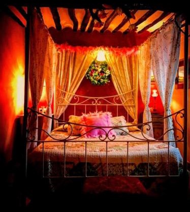 Romantic getaway to Cuenca at La Quinta de Mal