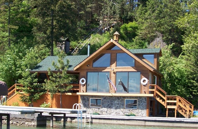 Romantic Somers Bay Boathouse with Dock