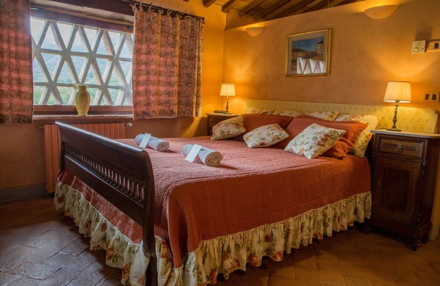 Romantic Studio Cottage in a Medieval Hamlet