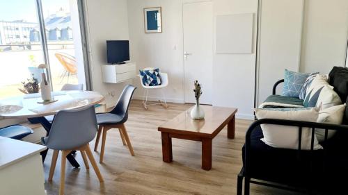 Romantik - Large terrace and parking near Loire & Éléphant