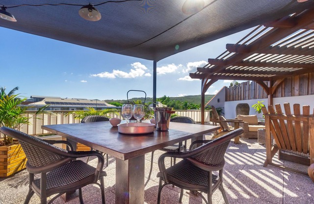 Rooftop - magnificent penthouse near the lagoon at L'Hermitage-Les-Bains