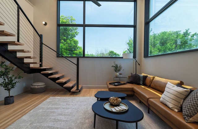 Rooftop Views - Walk to Magnolia Dining & Bars