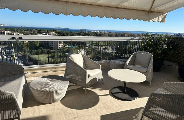Rooftop villa 175m2+300m2 private landscaped terrace-3bed-3bath- Golf Pool