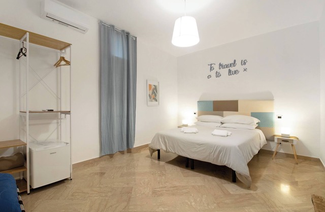 Room 'Ginevra - Camera 6' with Wi-Fi and Air Conditioning