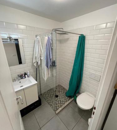 Room in city Nice