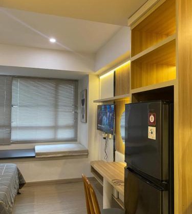Room Transit Collins Boulevard