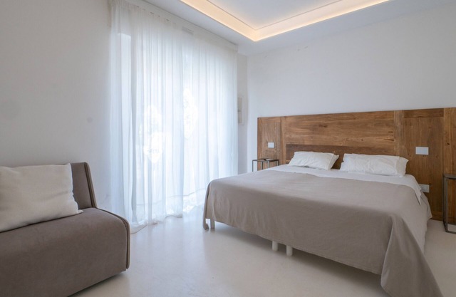 Room 'Valentino - 03' with Shared Terrace, Wi-Fi and Air Conditioning