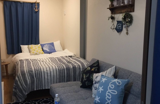 Room102 10 mins walk to International st