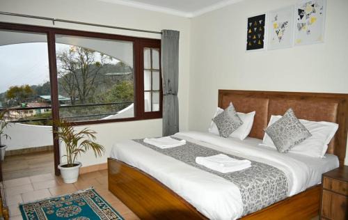 Roop Kumaon Resort