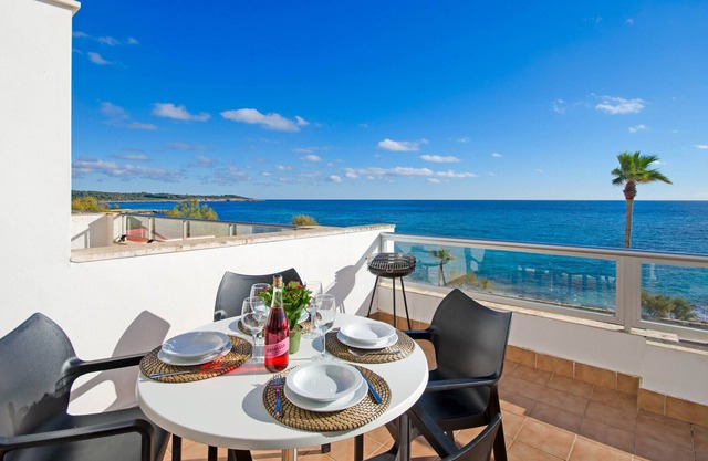 ROSA DEL VENTS 2-A with terrace and sea views