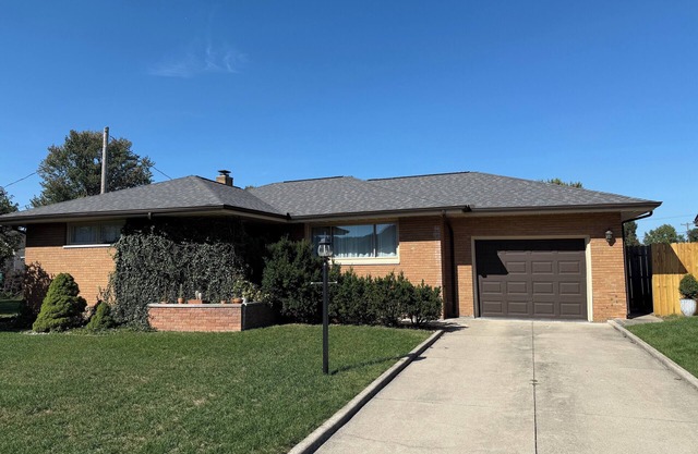 Rose Park Retreat in SAFE & COZY Mishawaka neighborhood
