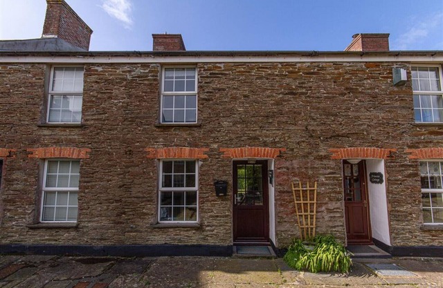 Rosemary Cottage, Edmonton, set in the countryside