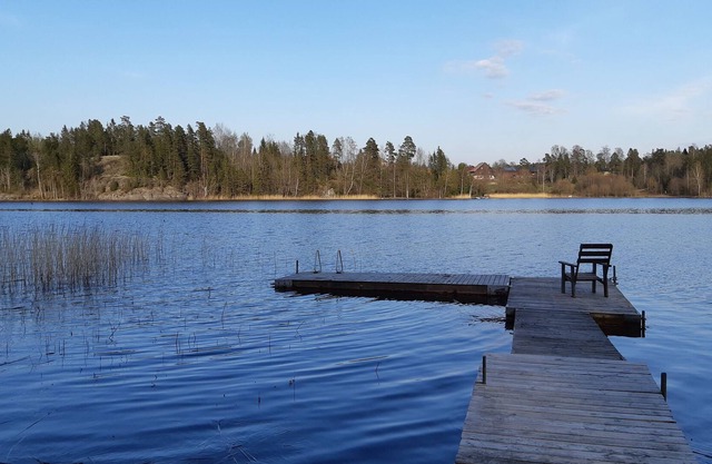 Roslag cabin by bath lake for the large family