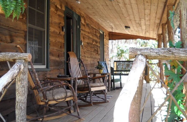 Roughin'it Cabin, Creek & Winter View, Pond, Atv Riding, Pets, Wifi, Secluded