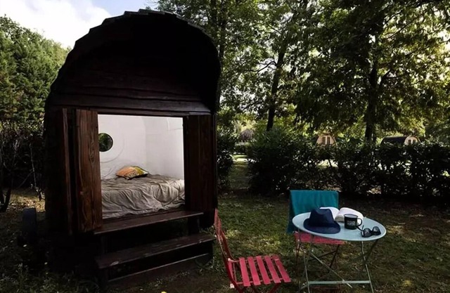 Roulotte Mozart 1 room 2 persons Without sanitary facilities