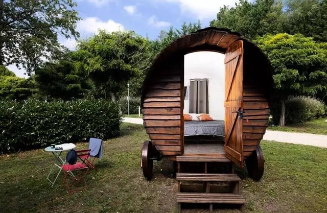 Roulotte Van Beethoven 1 Pièce 2 Personnes Sans Sanitaire