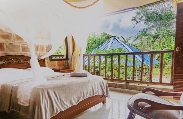 ROYAL COLIBRI ROYAL LAKE AND FOREST VIEW ROYAL COLIBRI ROYAL ROOM WITH PRIVATE DINING AREA