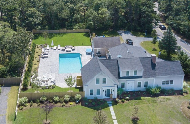 Royal Retreat: 935-C Renovated Luxury Chatham Home with Pool & Hot Tub
