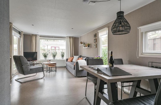 Ruime luxe 4 persoons Chalet midden op de Veluwe