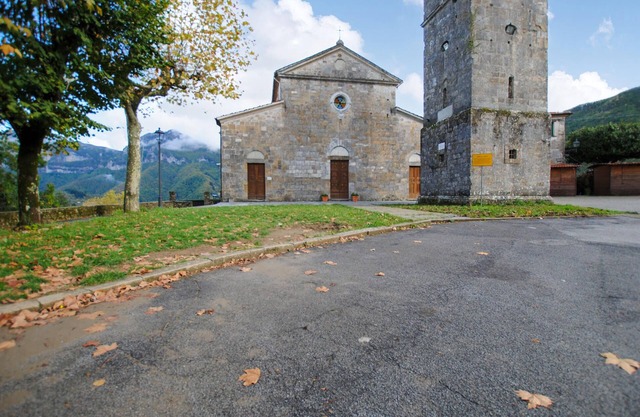 Rustic cottage in the mountain village of Farnocchia.