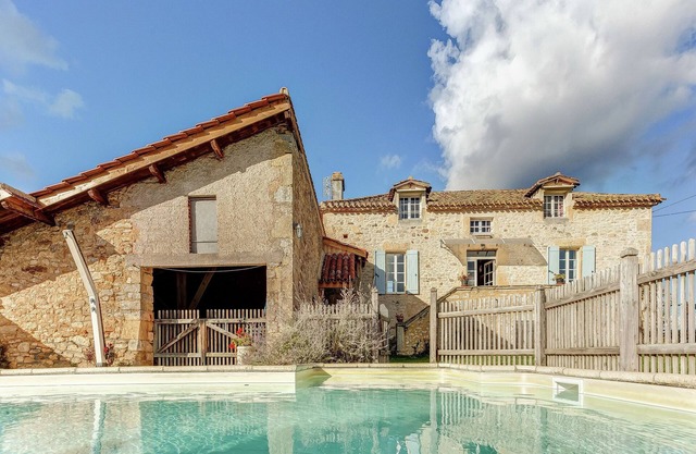 Rustic Retreat for Families