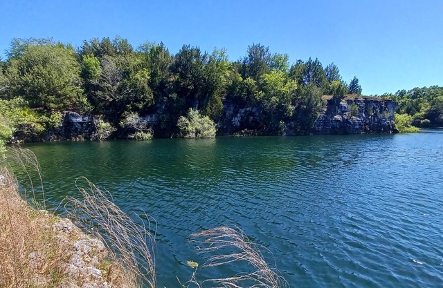 RV Camping Spots - Private Lake View - < 5 minute drive to Ichetucknee River