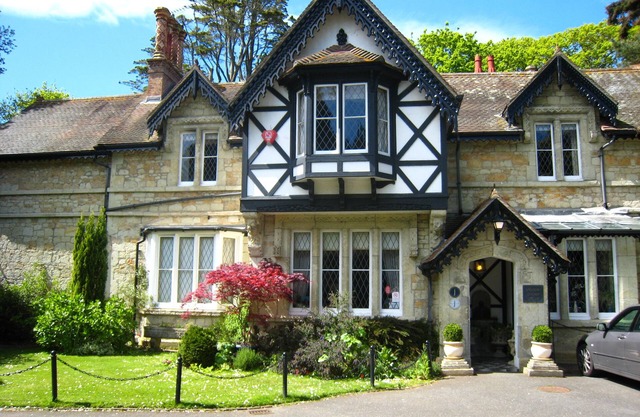 Rylstone Manor