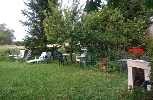 Studio Chaleureux à la Campagne et pas Loin de la Mer!
