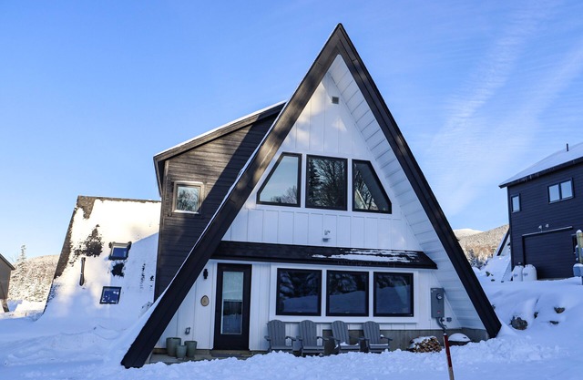 Saddleback - Parmachenee A Frame #19 - Apres Ski Maine