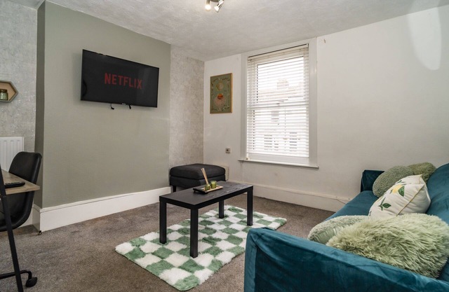 Sage House (Town-Centre Flat)