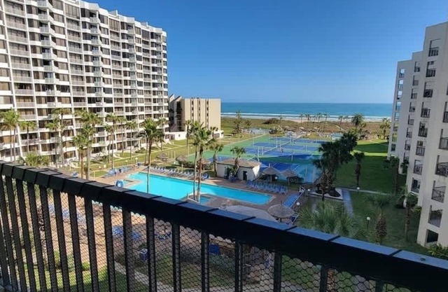 Saida 3601 (3-Bedroom Home) with Pool by RedAwning