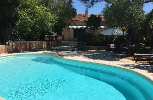 Saint Raphael beautiful villa 170 m2 swimming pool, very quiet, comfortable, residential