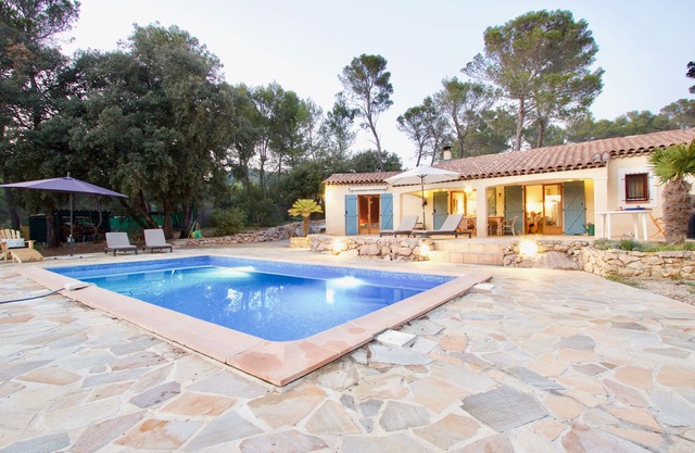 Salernes - Villa with heated pool (saltwater)