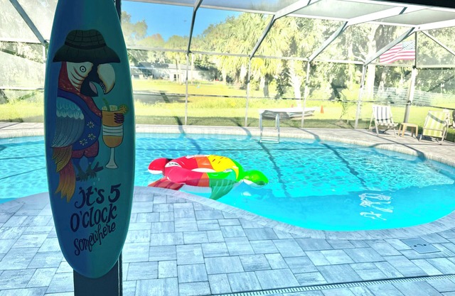 Saltwater pool Near 3 Sisters Springs Boat trailer parking