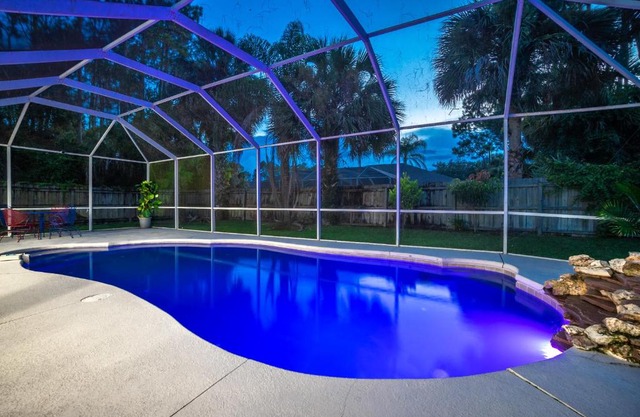 Salty Pool Escape - Nearby Beach
