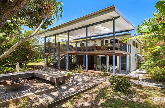 SALTY SEASIDE, TOP NOTCH