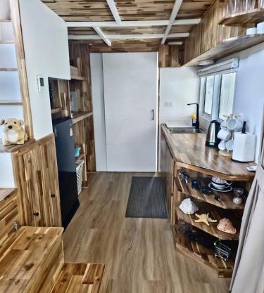 Samui Tiny House villa Glamping Seaview sleeps 8