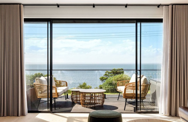 San Remo Luxe 1, large modern home with 180-degree bay views, outdoor spa.