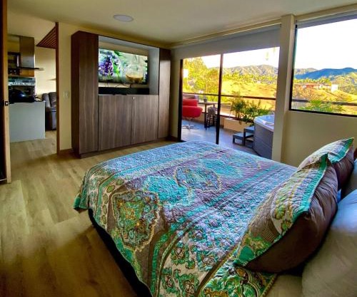 San Telmo - Guatape with Hot Tube