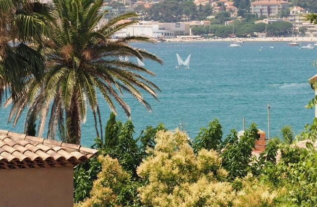 Sanary sea view, Villa with pool, Gorguette beach